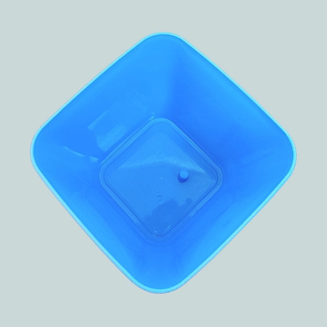 9-Inch Square Grain White/ Blue - Premium Planters